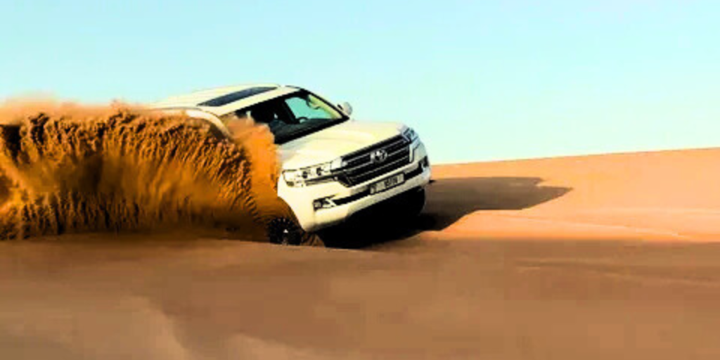 Top 10 Desert Safari Experiences in Dubai 2025