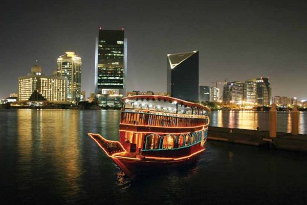 Dhow-cruise-in-Dubai-1536x1075